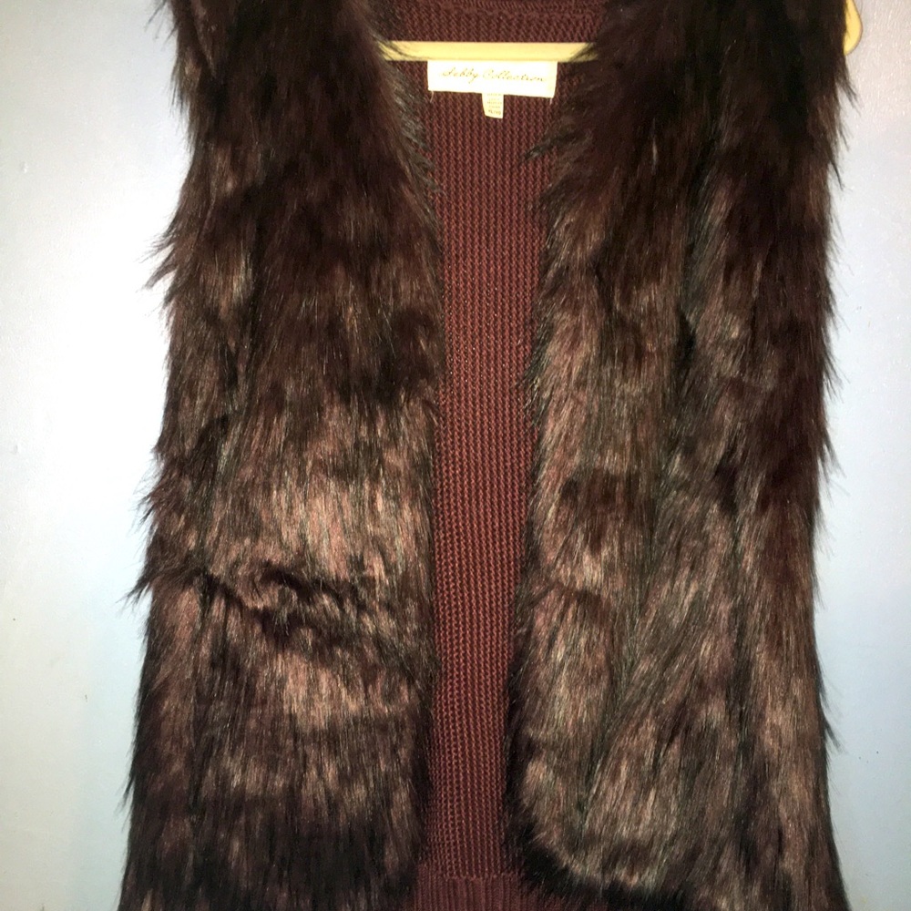 Sebby collection brownish faux fur vest xl